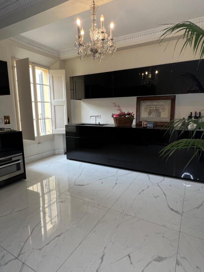 Castiglione 27 Luxury Suite — Foto 1